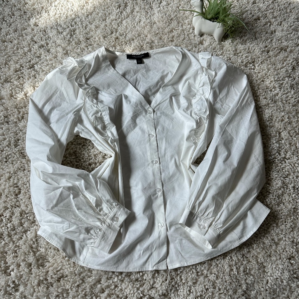 Andrew Marc New York white unique fashion frilly button bell sleeve v ne…